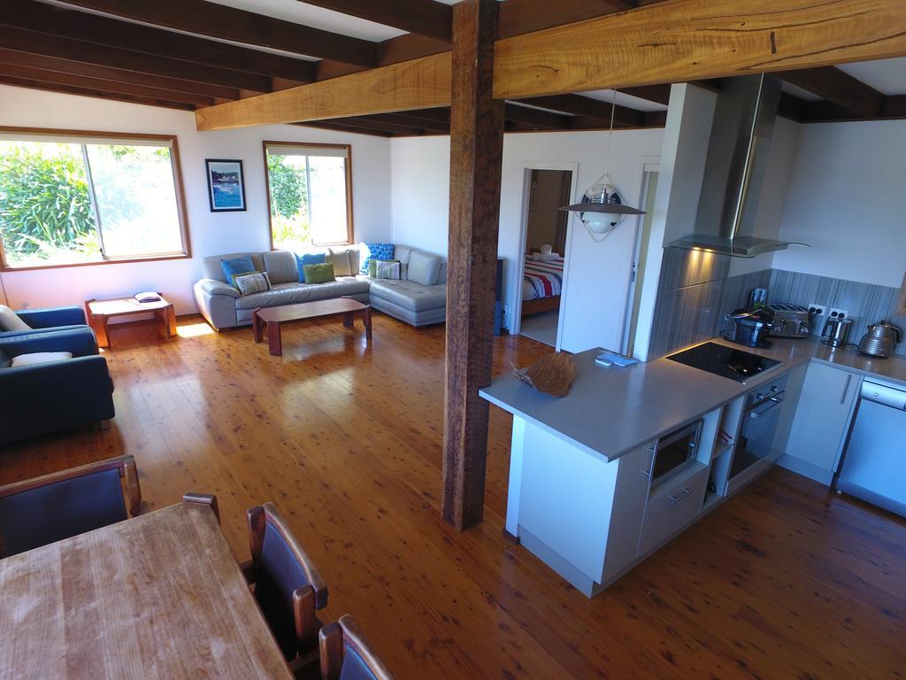 Corymbia Batemans Bay Villa Exterior photo